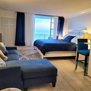 Direct Oceanfront With Balcony , Daytona Beach United States